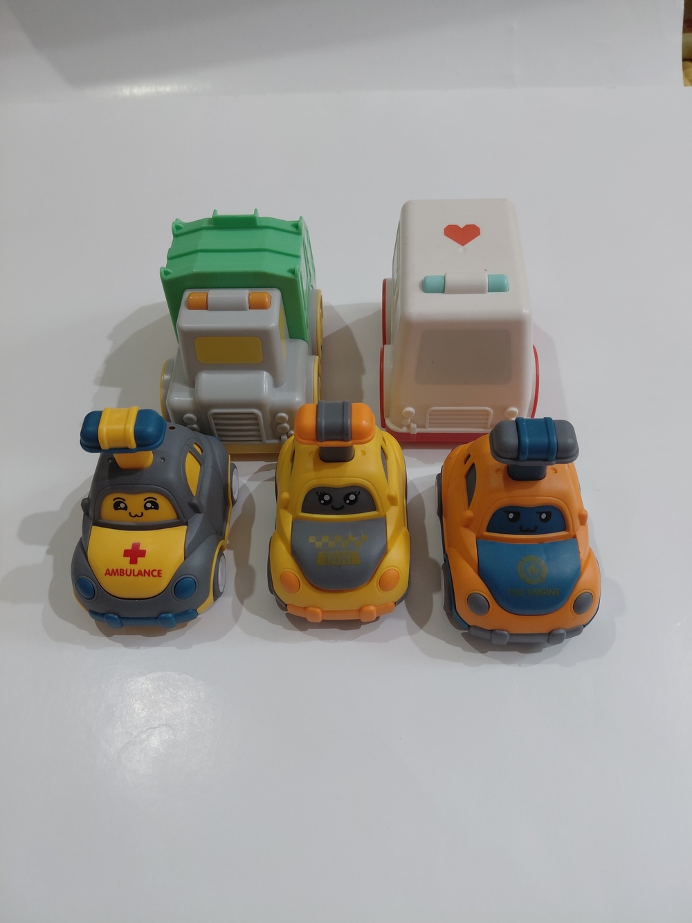 New Giggle Scape Speedy Go Vehicles Set Of 5